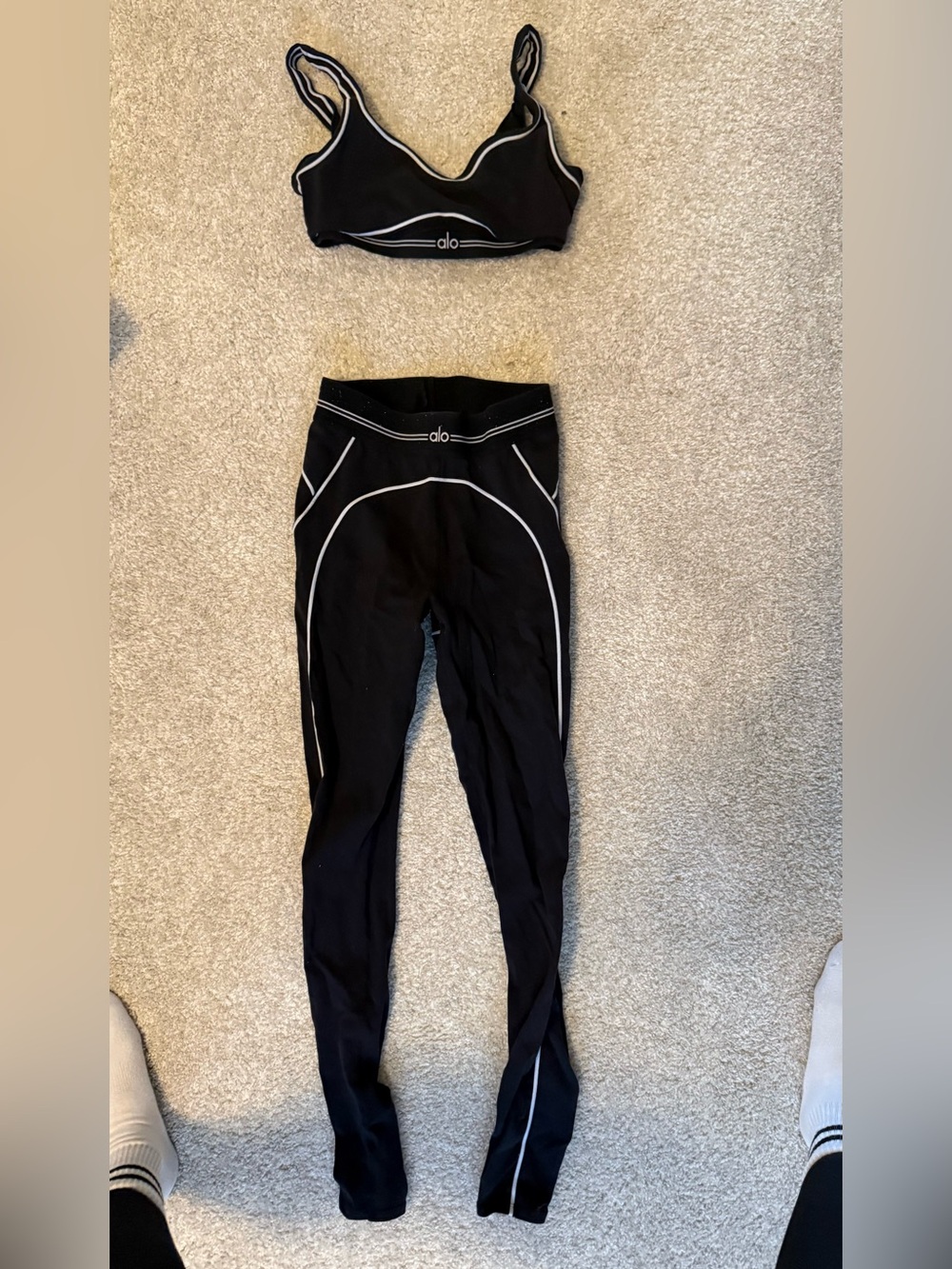 Alo Yoga matching set